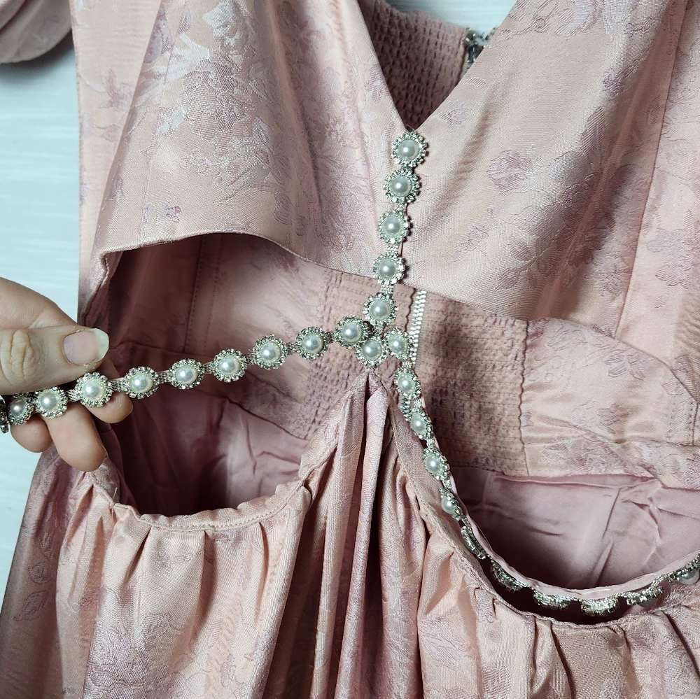The Emma dress Windsor brocade V. Chapman - Picture 6 of 16
